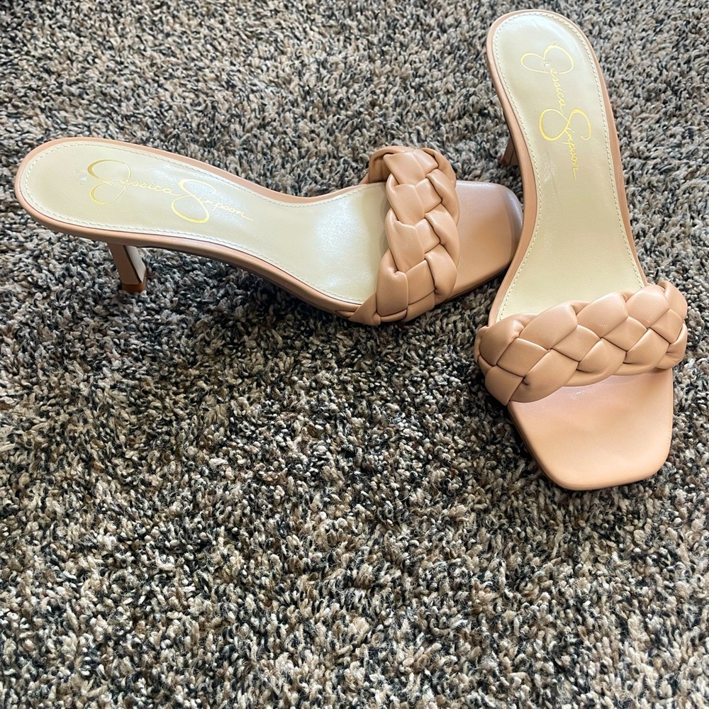 Jessica Simpson heals